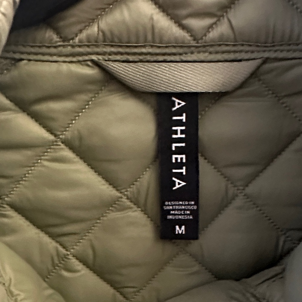 Athleta whisper featherless Olive Green jacket - Picture 3 of 8